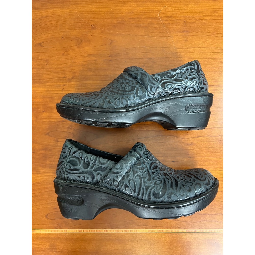 B.O.C. Women Black Grey Embossed Paisley Leather Clogs Slip On Shoes BC4630 7M